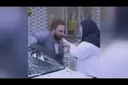 ویدیو| صحنه منشوری و سانسور شده «رضا عطاران» در کنار خانم بازیگر!/ هنرمند معروف چرا این کار را کرد؟