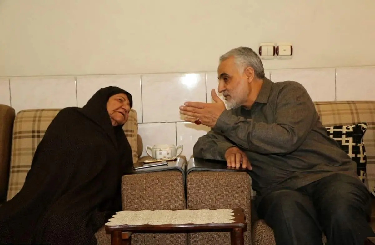 عکس دیده نشده از مادر اسحاق جهانگیری و سردار سلیمانی+عکس