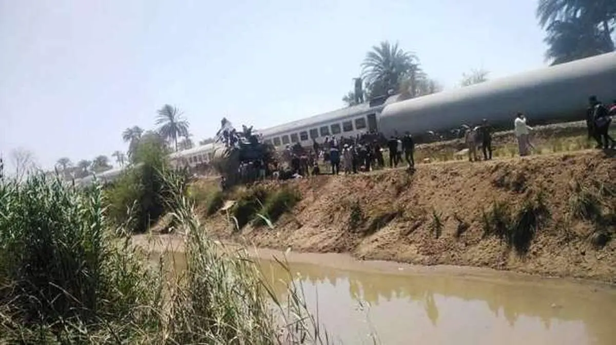 برخورد مرگبار دو قطار مسافربری با یکدیگر+جزییات