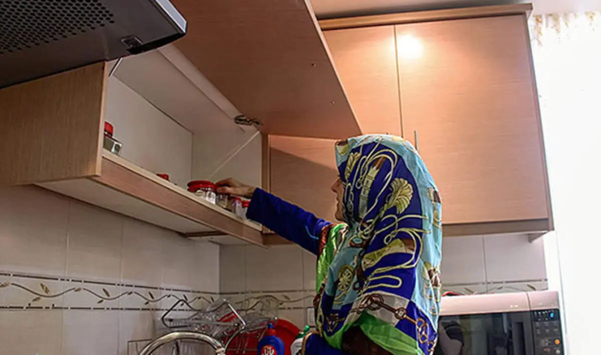 محل اقامت زن شوهردار کجا است؟
