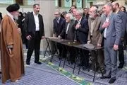 جمعی از اهالی شعر و فرهنگ و اساتید ادبیات فارسی با رهبری دیدار کردند 