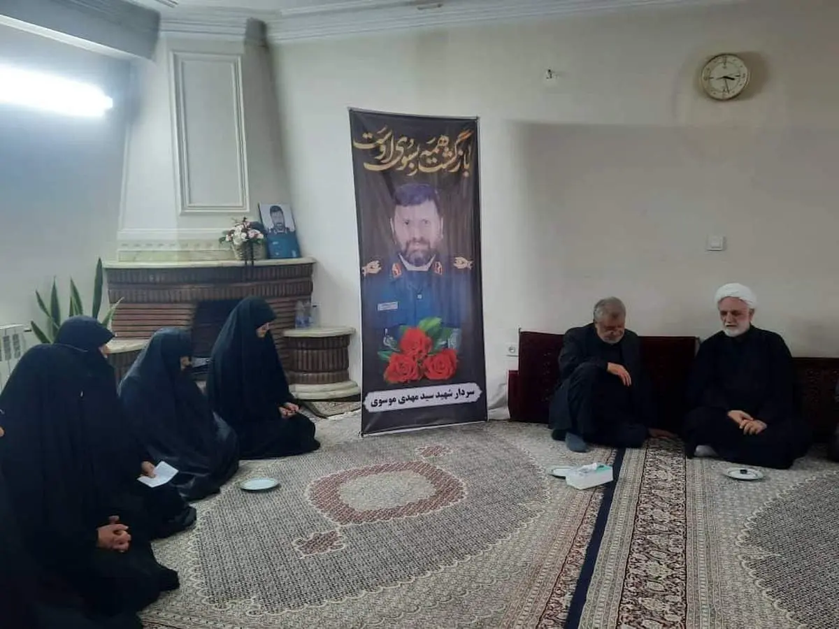 حضور رئیس قوه قضائیه در منزل رئیس تیم حفاظت رئیس‌ جمهور فقید 