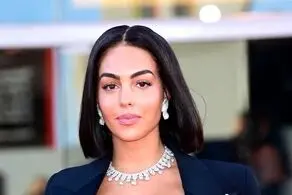 خوشگذرانی نامزد رونالدو در صحرای عربستان به روایت تصویر