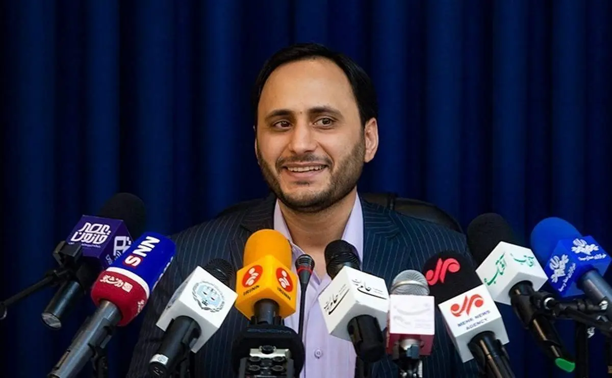 واکنش تند یک کاربر به گاف سخنگوی دولت: زشت است به خدا!