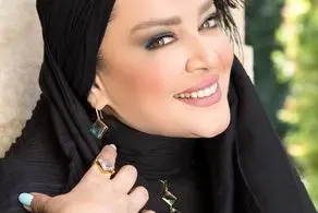 بازی بهاره رهنما و السا فیروزآذر در یک تئاتر