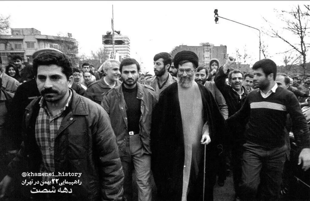 عکس دیده نشده از جوانی رهبر انقلاب + ببینید