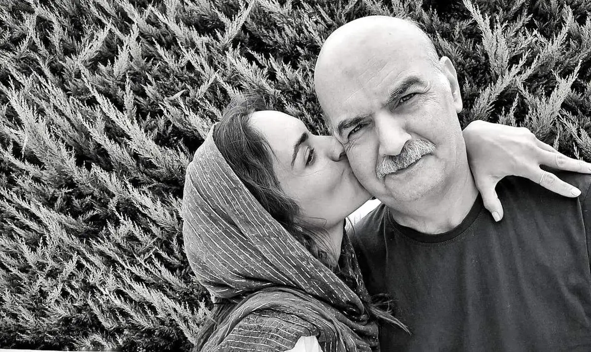 تصاویر دیدنی از آقای مجری پرطرفدار همراه همسر و دختران شیکش!