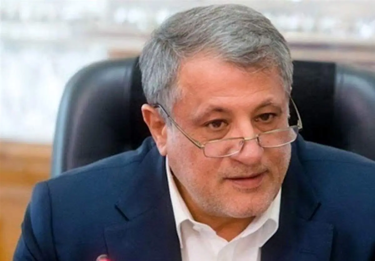 اینکه دولت سالی یکبار 50 نفر را دور هم جمع کند و بگوید هرکس سه دقیقه صحبت کند، درست نیست