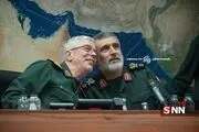 چهره خندان دو فرمانده بلندپایه سپاه در اتاق جنگ ایران + ببینید 