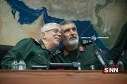 چهره خندان دو فرمانده بلندپایه سپاه در اتاق جنگ ایران + ببینید 