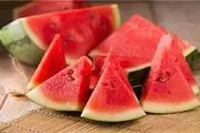 هشدار جدی؛ به این هندوانه هرگز لب نزنید!