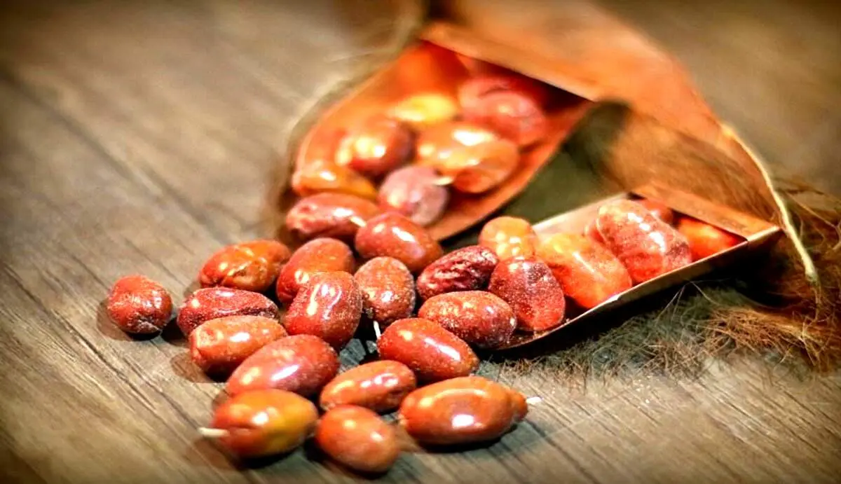 این میوه مقوی قلب و بادشکن و ضدنفخ است