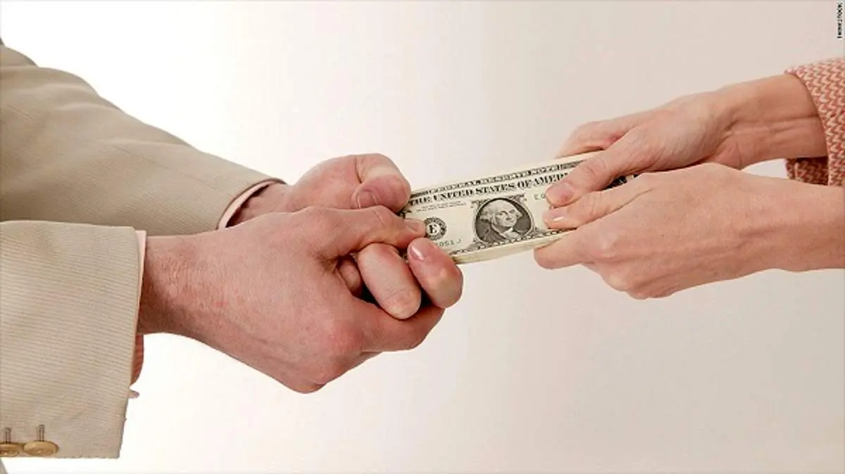 با دادن پول به شوهرتان، به راحتی از شرش خلاص شوید