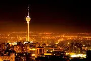 تصویر عجیب از ماشینی شبیه کفش پاشنه بلند زنانه در خیابانهای تهران