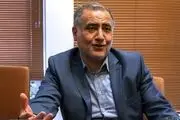 سطح زندگی مردم در حال پس رفت است 