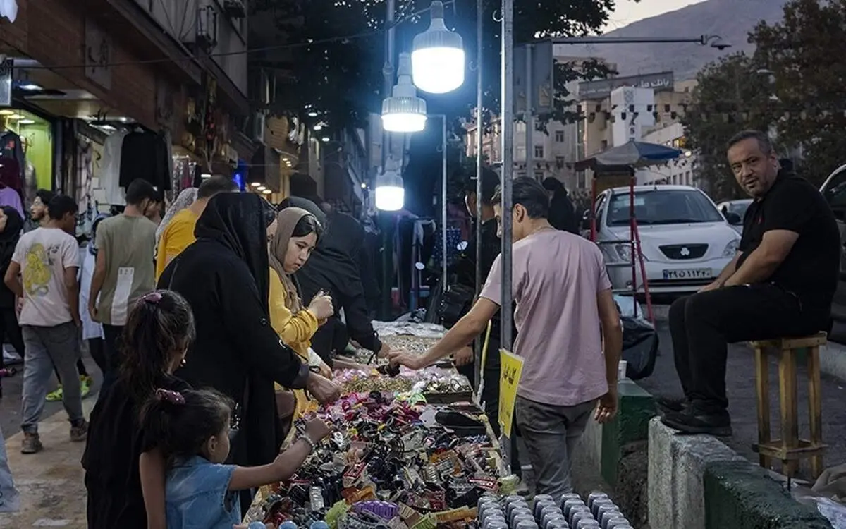  اگهی استخدام دستفروش با این حقوق باورنکردنی شوکه تان می کند!
