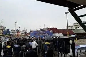 پزشکیان از صنایع کشتی‌ سازی شهید محلاتی بوشهر بازدید کرد 