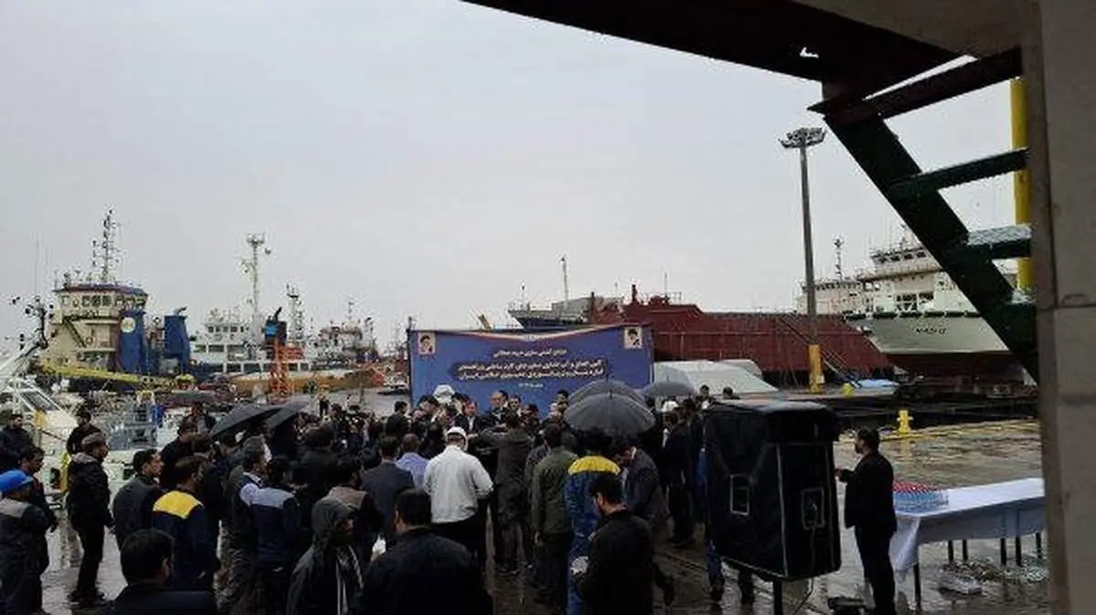 پزشکیان از صنایع کشتی‌ سازی شهید محلاتی بوشهر بازدید کرد 