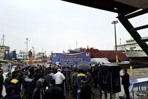 پزشکیان از صنایع کشتی‌ سازی شهید محلاتی بوشهر بازدید کرد 
