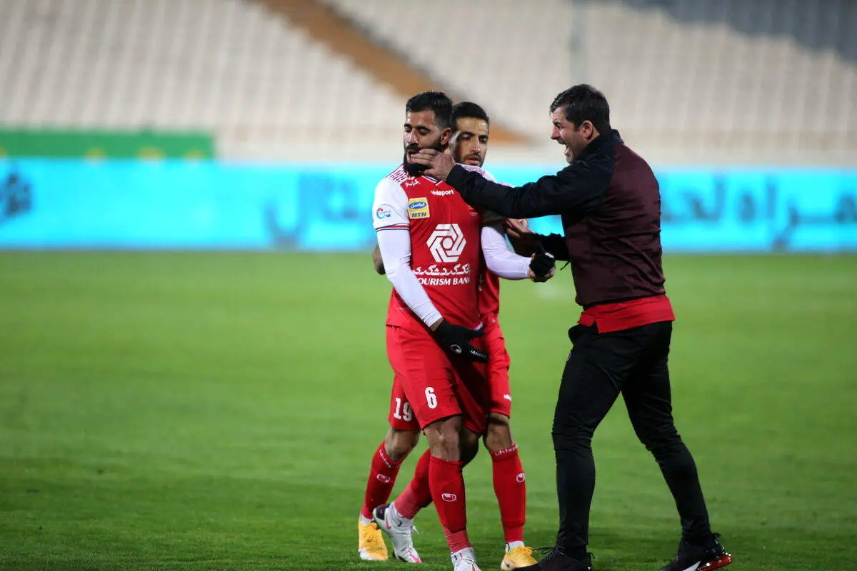 رابطه سرد کریم باقری و مدافع ملی پوش پرسپولیس