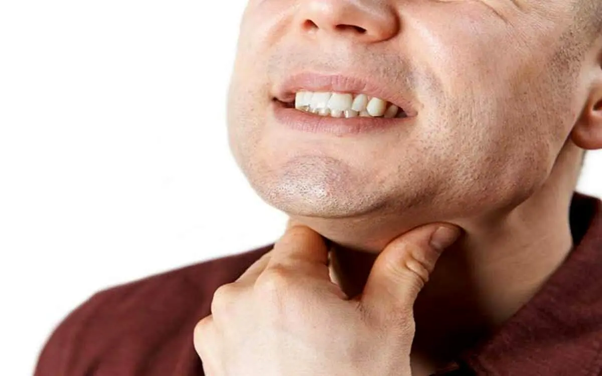 نجات معجزه‌آسای یک دانش‌آموز از خفگی توسط معلم+فیلم