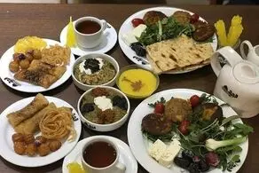  برپایی بزرگترین سفره افطاری در بلوار کشاورز

