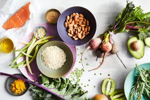 ۶ خوردنی مفید برای کاهش افسردگی در پاییز