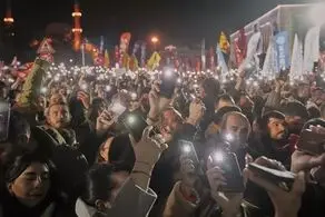 تجمع معترضان اردوغان در مقابل دادگاه امام ‌اوغلو 