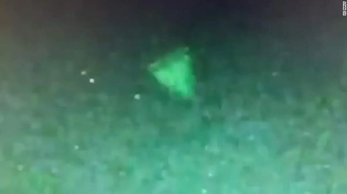 واقعی بودن تصاویر پرواز اشیاء ناشناس تایید شد+جزییات