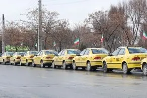تزئینات عجیب و غریب داخل ماشین این راننده تاکسی+ عکس