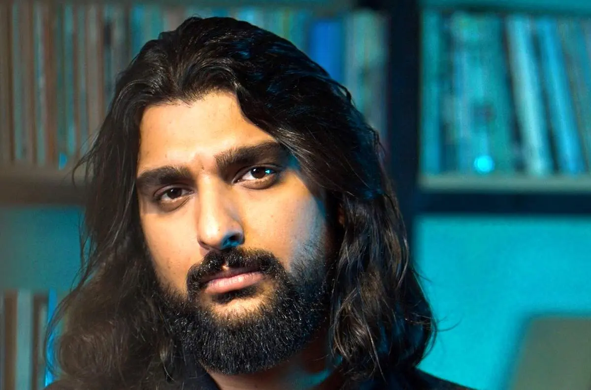 پسر ناصر عبداللهی سیر تا پیاز ماجرای فوت پدرش را افشا کرد/ فیلم