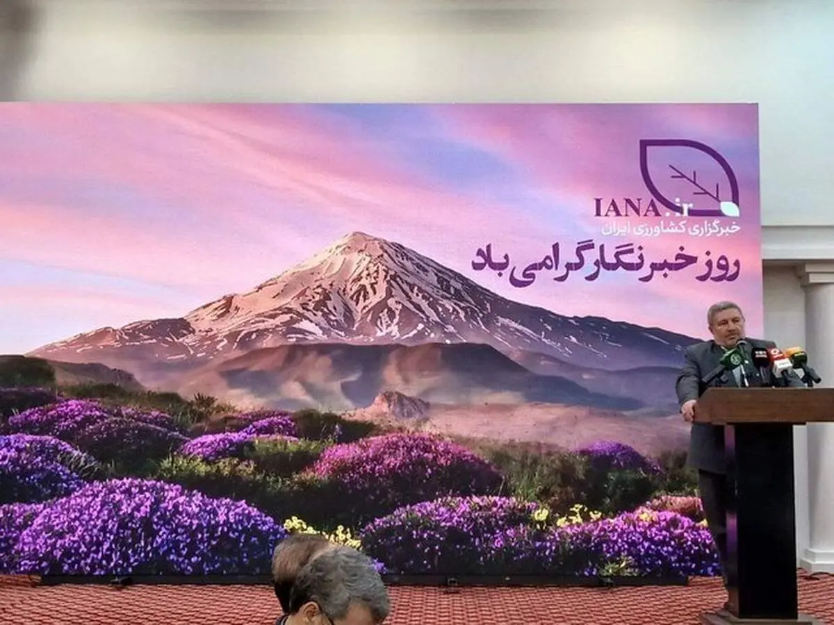 شهادت می‌دهم وزرا در دولت دکتر پزشکیان برای تامین کالاهای اساسی شبانه روز نداشتند