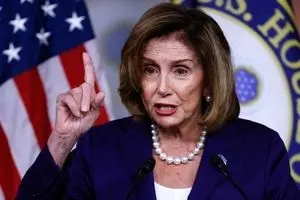 واکنش پلوسی به حمله آمریکا به ایران 