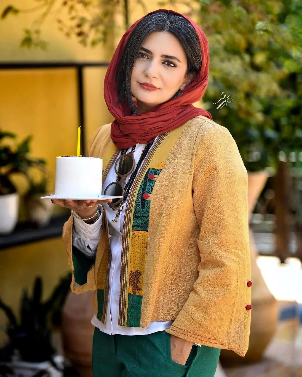 ژست های ادایی لیندا کیانی در جشن تولدش!/ تصاویر