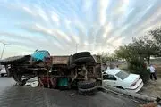 واژگونی هولناک کامیون در بزرگراه آزادگان تهران