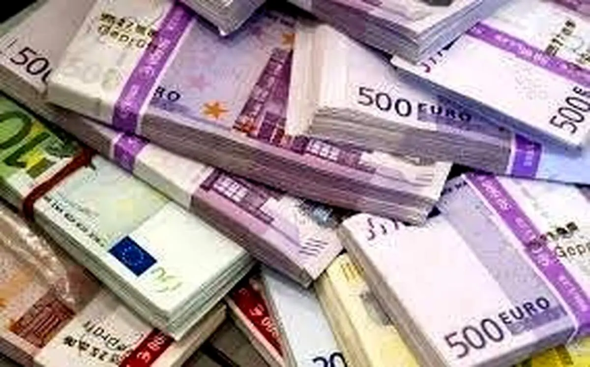 قیمت دلار و یورو دوشنبه ۲۰ آذر ۱۴۰۲/ جدول