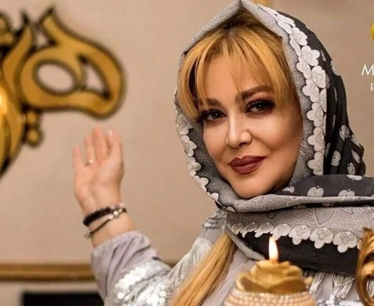 ببینید| عکس جنجالی بهراه رهنما در کنار ساحل!/ هدف خانم بازیگر از این کارها چیست؟