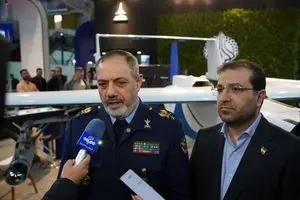 تاکید وزیر دفاع بر توسعه همکاری با شرکت‌های فناور