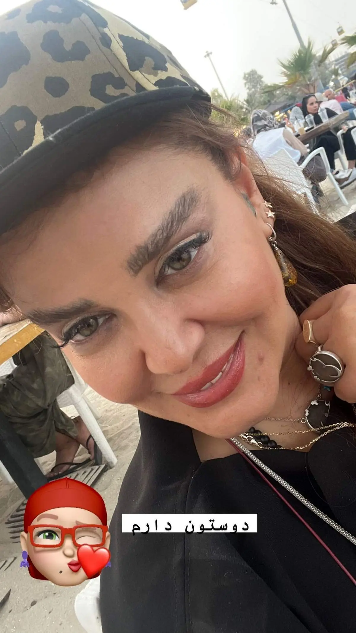 عاشقانه بهاره رهنما با خواهر پژمان جمشیدی در کانادا/ عکس