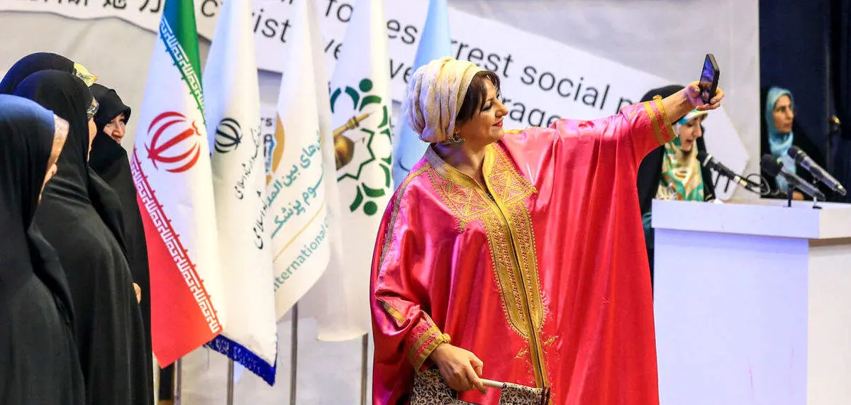 سوال از همسر رئیسی: دستاورد همایش زنان تاثیرگذار و جشنواره خورشید چه بود؟