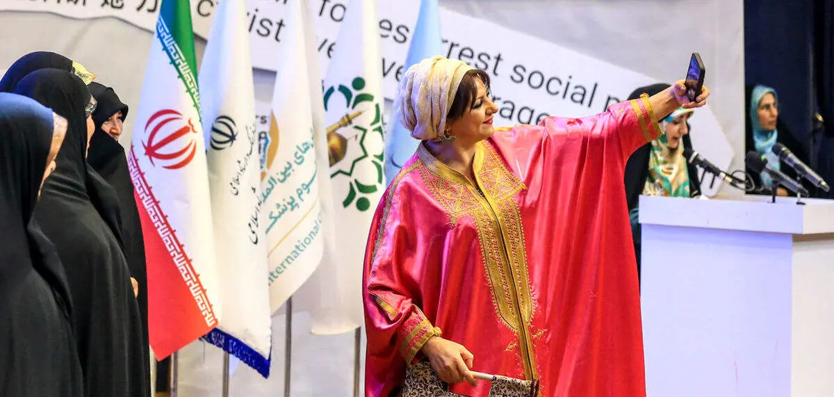 سوال از همسر رئیسی: دستاورد همایش زنان تاثیرگذار و جشنواره خورشید چه بود؟