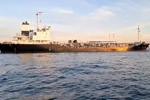 توقیف کشتی حامل ۴ میلیون لیتر سوخت قاچاق در خلیج فارس