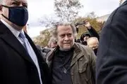 مشاور ترامپ هم خود را تحویل داد!