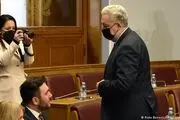 دولت برکنار شد