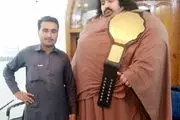 عکس|خواستگاری ۳۰۰ دختر از هالک ۴۰۰ کیلویی جهان!/ شرط باورنکردنی او برای ازدواج