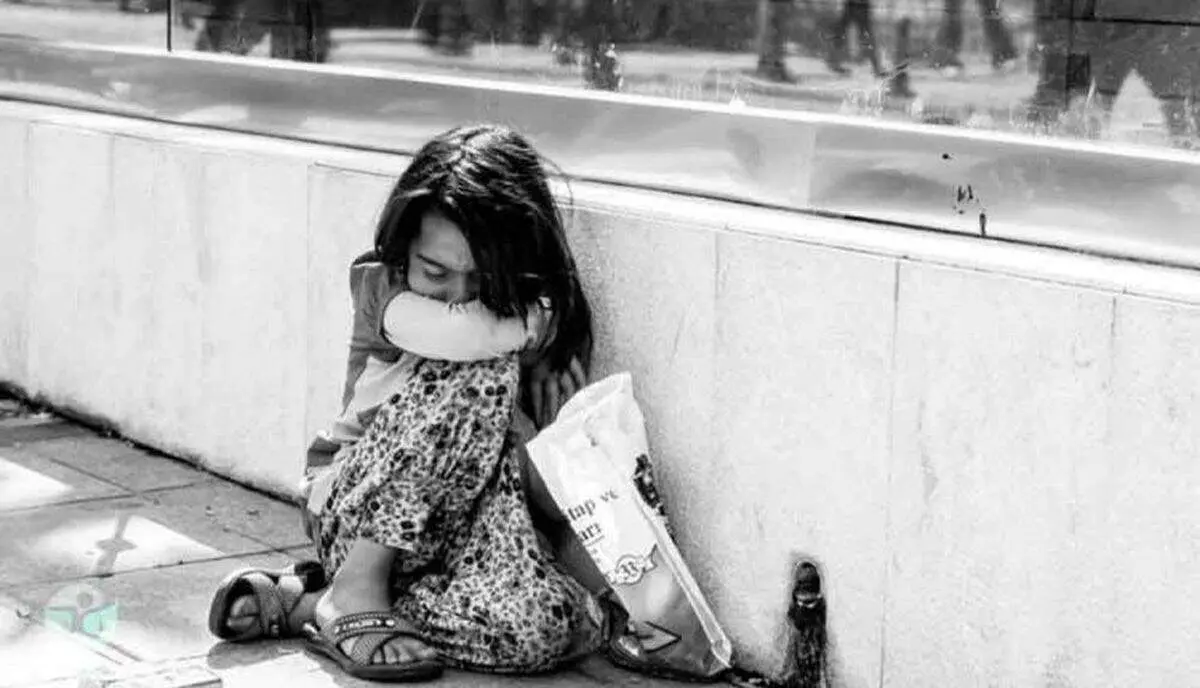این کودک فدای شرط عجیب مادر شد