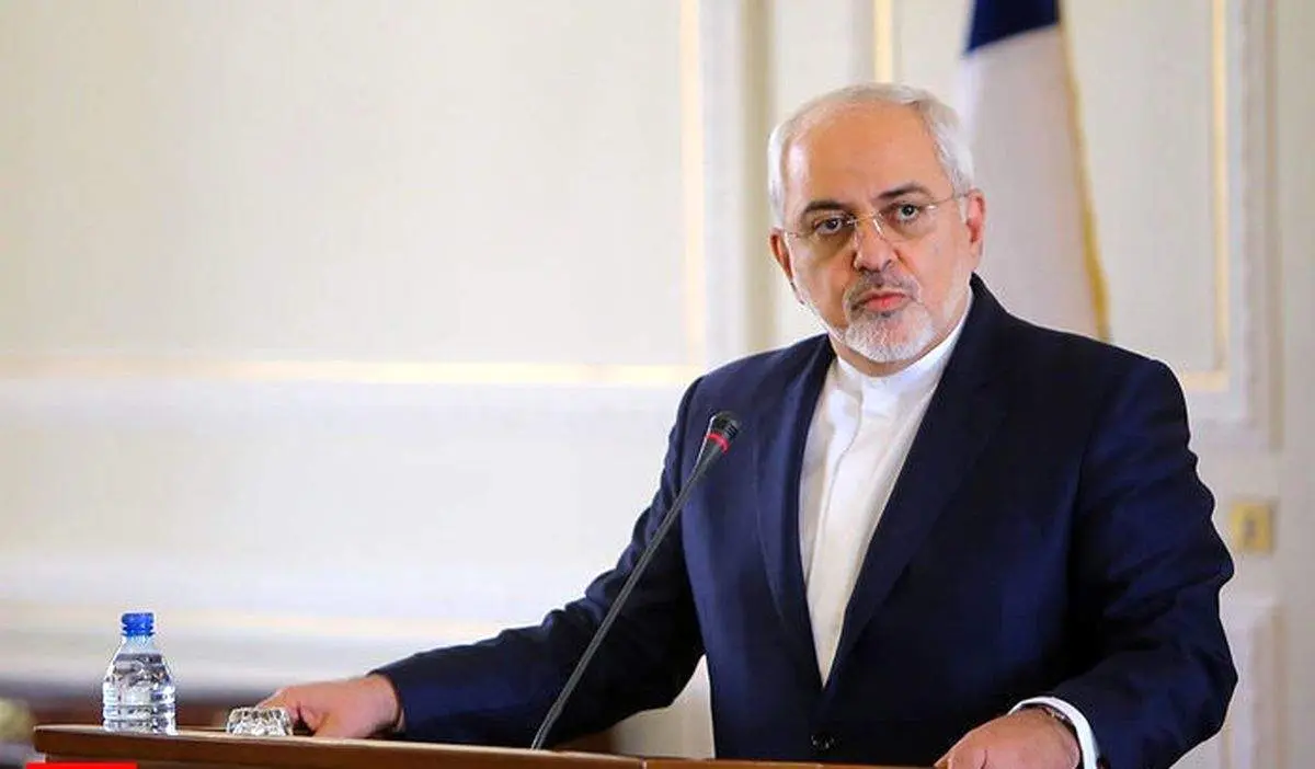 ظریف: هیچ ملاحظه ای برای قربانی کردن من نداشتند/مذاکره کنندگان ۵۹۸ از پشت خنجر نمی‌خوردند/تمایل ندارم رییس جمهور شوم/ حجت شرعی ندارم/سفیر تحمیلی احمدی نژاد بودم/رفتن سردار سلیمانی با زدن یک شهر برابری می‌کرد