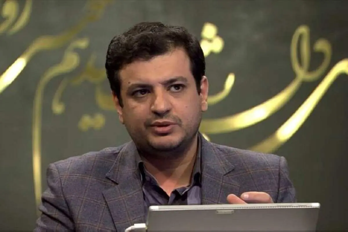 توهین بی ادبانه یک فعال سیاسی در شبکه های اجتماعی وایرال شد 