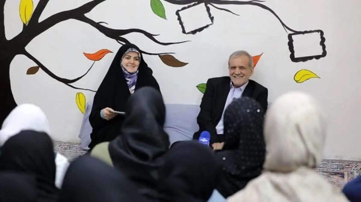 بازدید رئیس جمهور از دو مرکز نگهداری کودکان و نوجوانان بیسرپرست