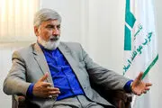 اصلاح طلبان می‌خواهند مشکلات کشور را گردن قانون اساسی، انقلاب و رهبری بیندازند 